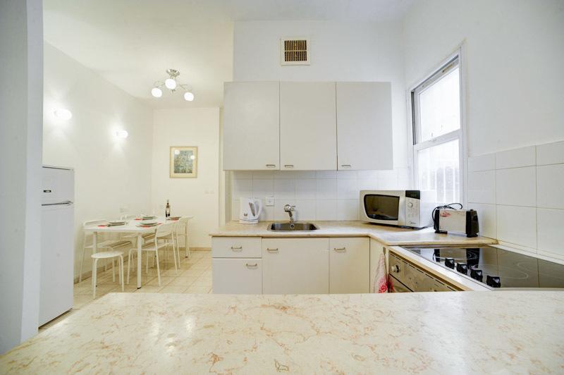 Lovely 1Bd W/ Private Balcony By Sea N' Rent Tel Aviv Quarto foto