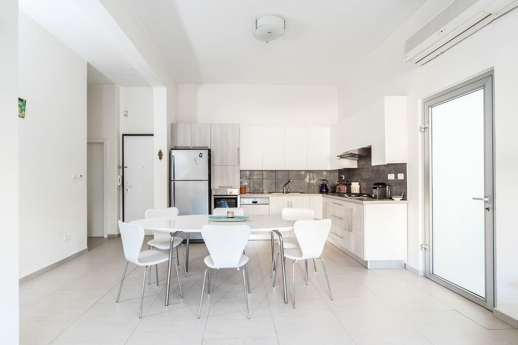 Lovely 1Bd W/ Private Balcony By Sea N' Rent Tel Aviv Exterior foto